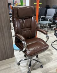 Qara rəng, Ofis üçün kreslo — şəkil 2