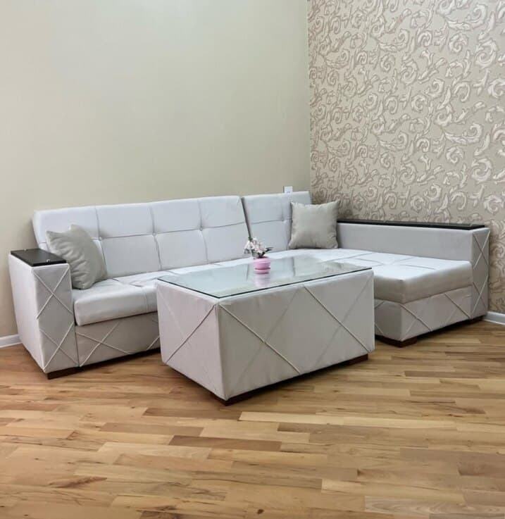 Künc divan, Qarışıq rəng