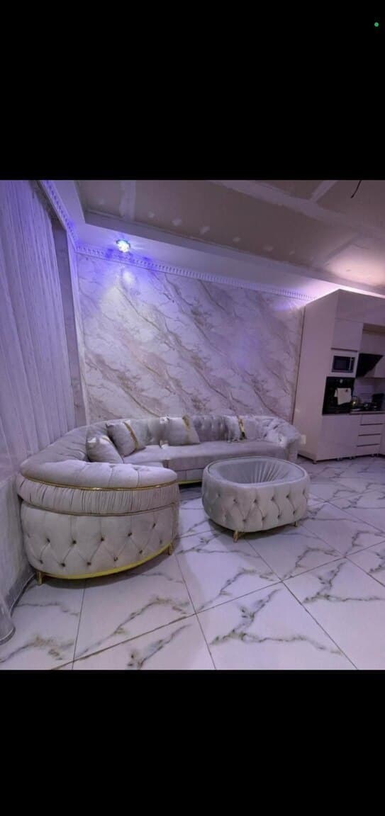 Künc divan, Qarışıq rəng