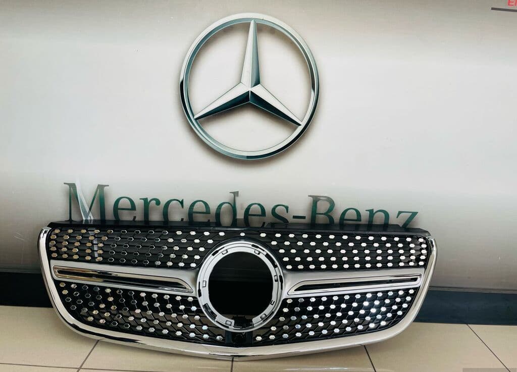 Radiator barmaqlığı Mercedes W447 2015-2020 xrom gümüş