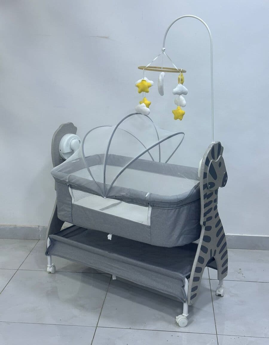 Beşik Metal material, Boz rəng
