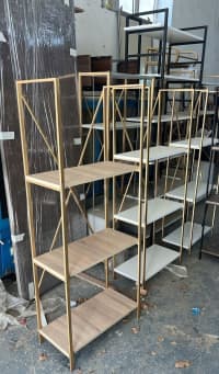 Metal rəf sistemi loft üslubda — şəkil 2