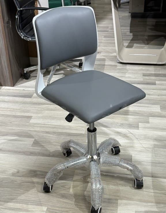 Qarışıq rəng, Ofis üçün kreslo