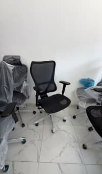 Qarışıq rəng, Ofis üçün kreslo — şəkil 1