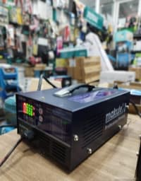 Akkumulyator dolduran aparat Makute 30A — şəkil 1
