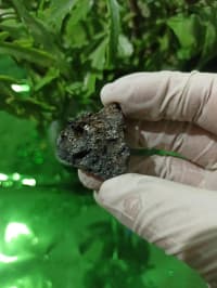 Təbii metal parıltılı mineral nümunəsi✨ — şəkil 11