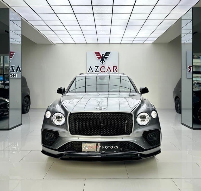 Bentley Bentayga, 2022 il, 20000 km, 4000 L
