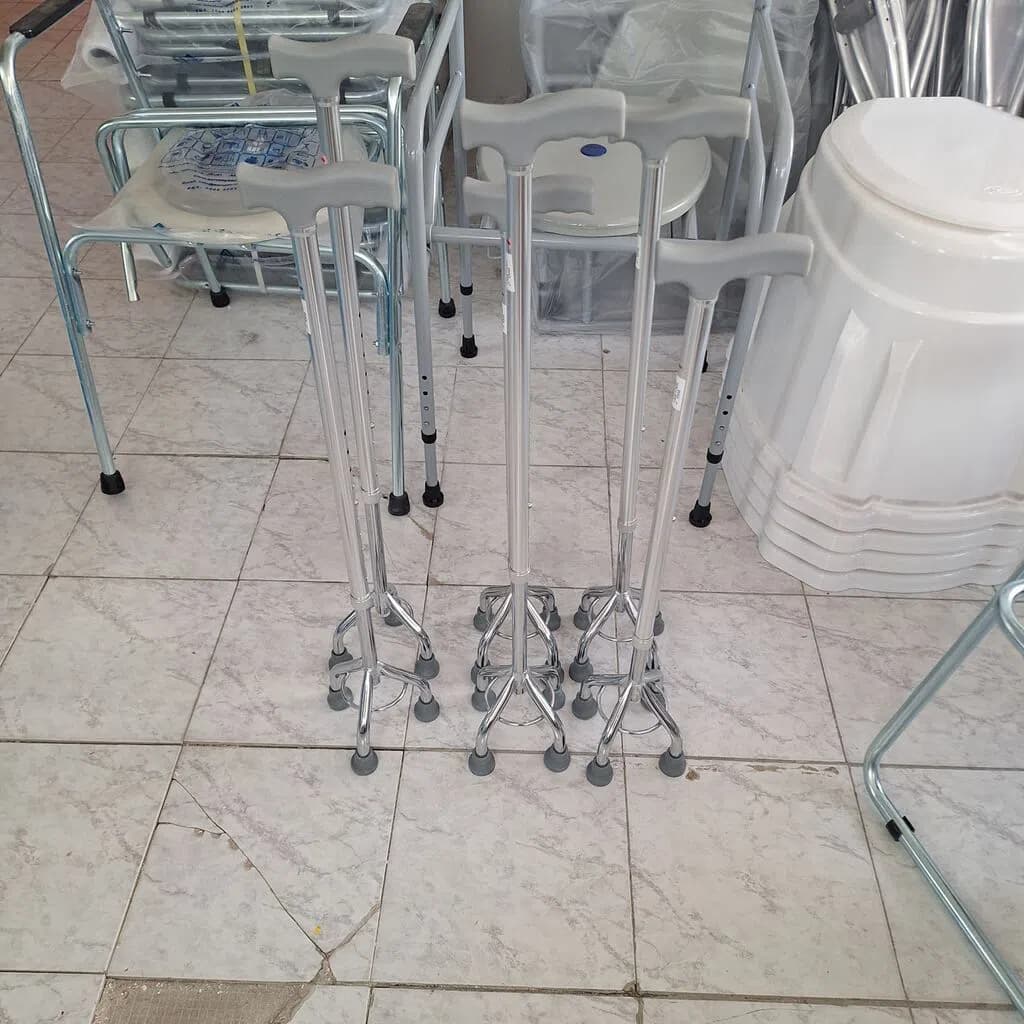 Dördayaqlı və Üçayaqlı Qoltuqağacı (Quadripod) Əsa