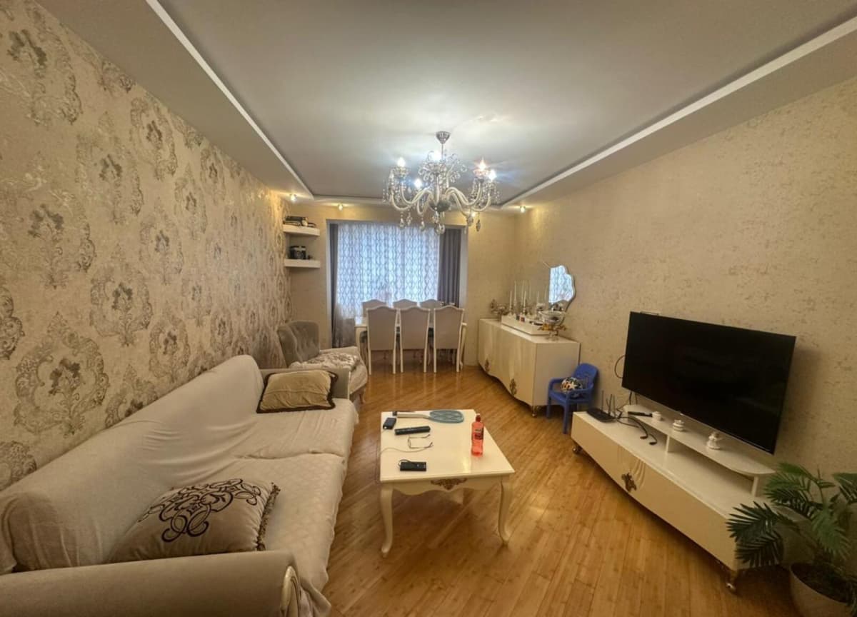 3 otaqlı mənzil 90 m² satılır
