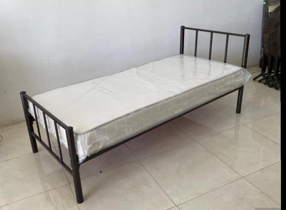 Metal çarpayı, Qarışıq rəng