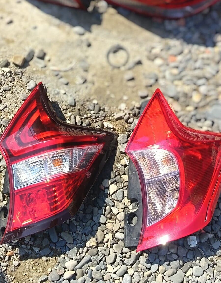 Arxa stop fənəri Nissan Note 2015