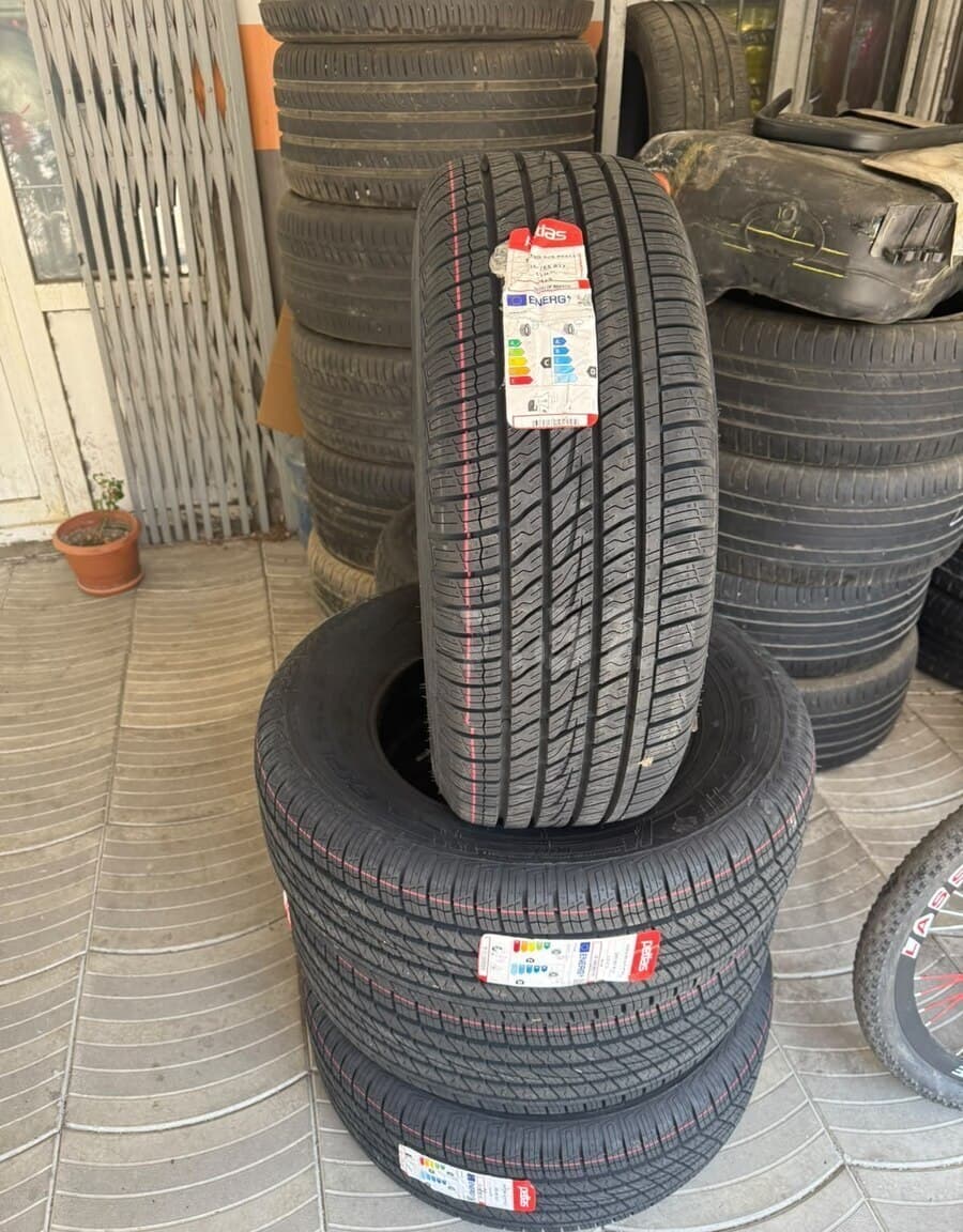 Avtomobil şini Petlas 265/65 R17