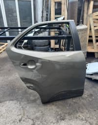 Qapı Toyota Yaris Cross — şəkil 1