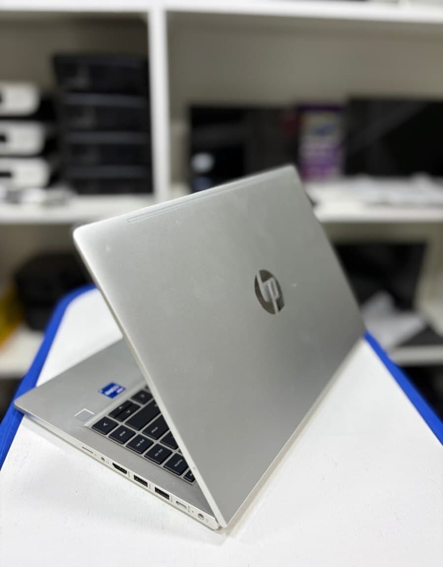 HP markalı notbuk, Boz rəng