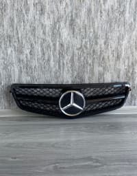 Radiator barmaqlığı Mercedes W204 C250 — şəkil 6