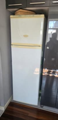 Indesit soyuducu — şəkil 1