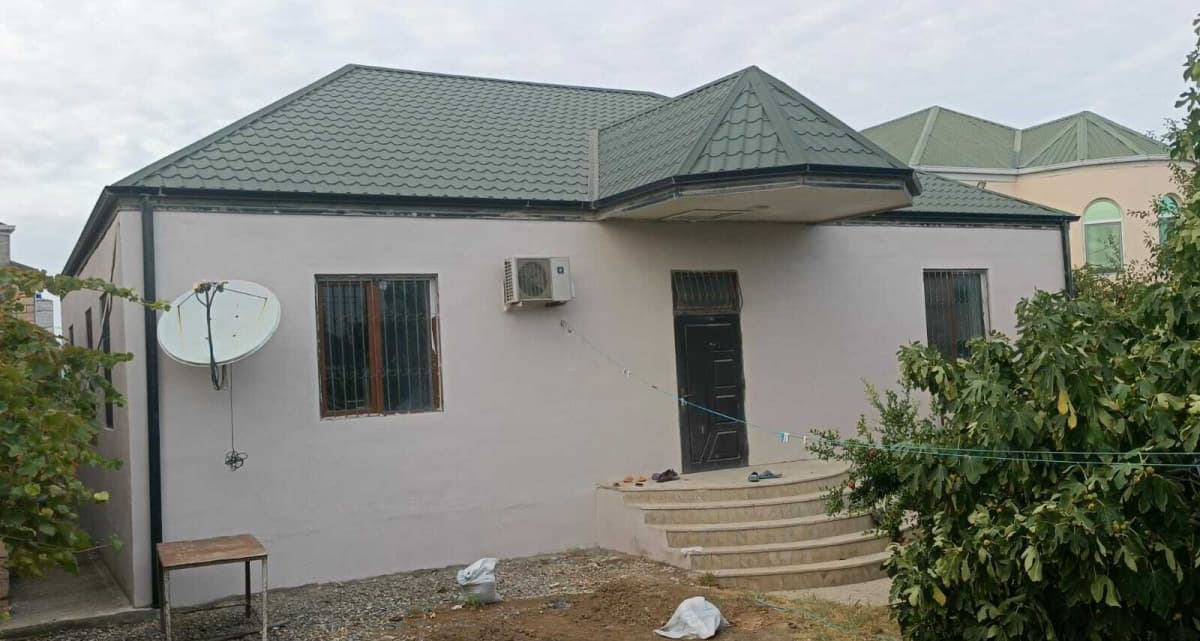 5 otaqlı həyət evi 168 m² satılır
