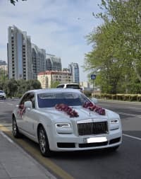 Avtomobil icarəsi Rolls Royce Ghost 2020 — şəkil 10