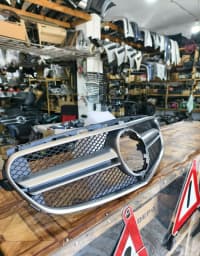 Radiator barmaqlığı Mercedes W212 — şəkil 3