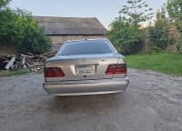 Mercedes E 320, 1999 il, 365000 km, 3200 L — şəkil 2
