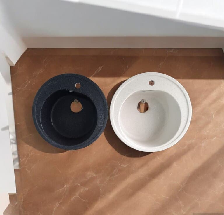 Kvadrat çanaq, Qara rəng