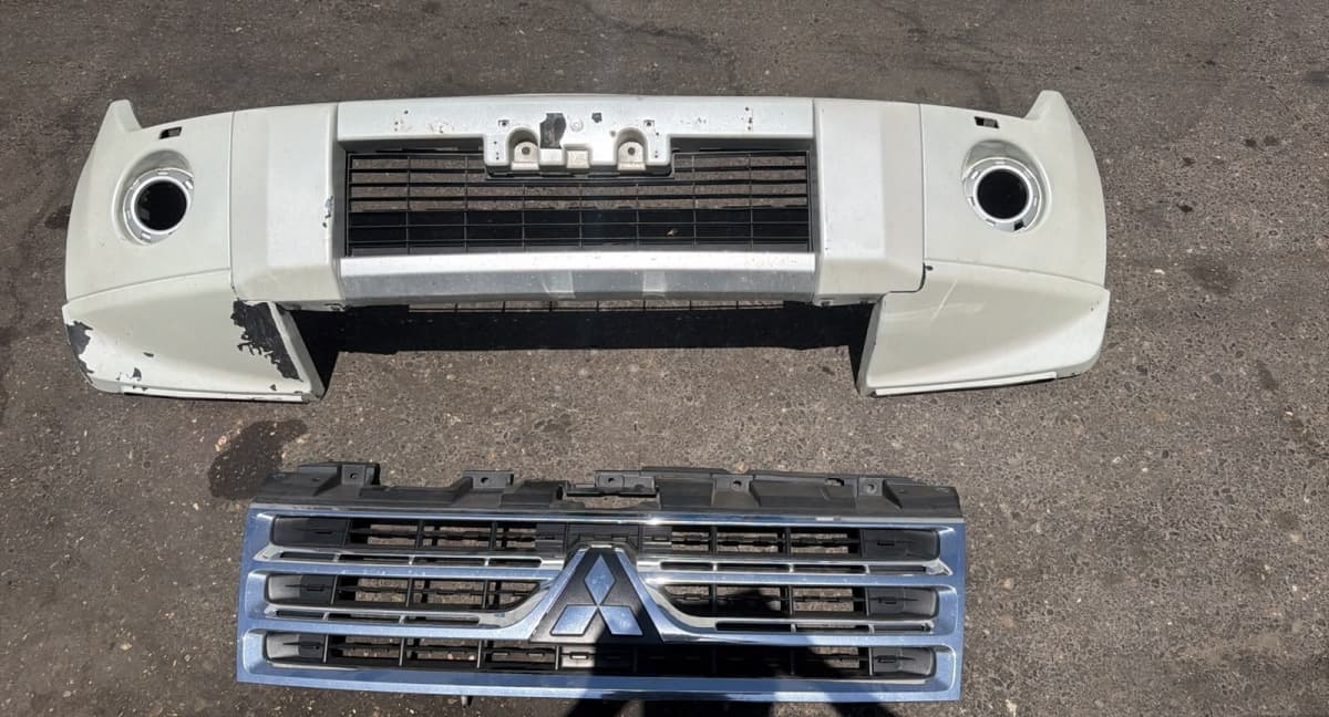 Radiator barmaqlığı və bufer Mitsubishi Pajero