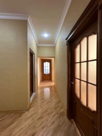 2 otaqlı mənzil 82 m² kirayə verilir — şəkil 9