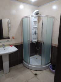 2 otaqlı mənzil 100 m² kirayə verilir — şəkil 10