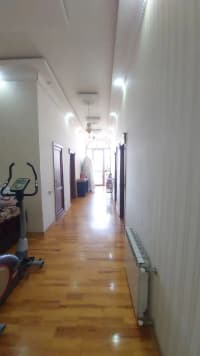 7 otaqlı həyət evi 390 m² satılır — şəkil 22