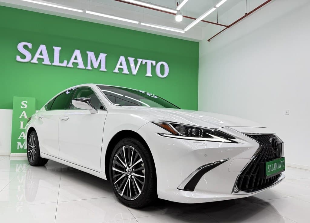 Lexus ES 300h, 2023 il, 10200 km, 2500 L