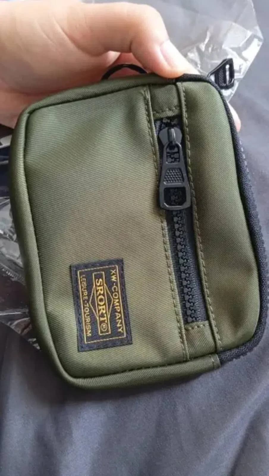 Mini çanta, Yaşıl rəng