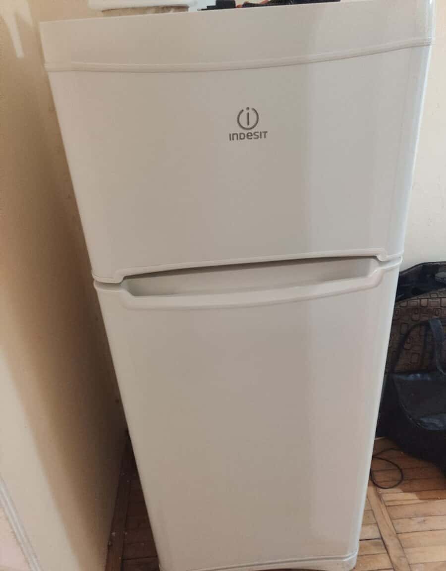 Indesit refrigerator - Tenderyard