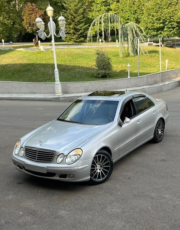 Mercedes E 320, 2002 il, 439000 km, 3200 L
