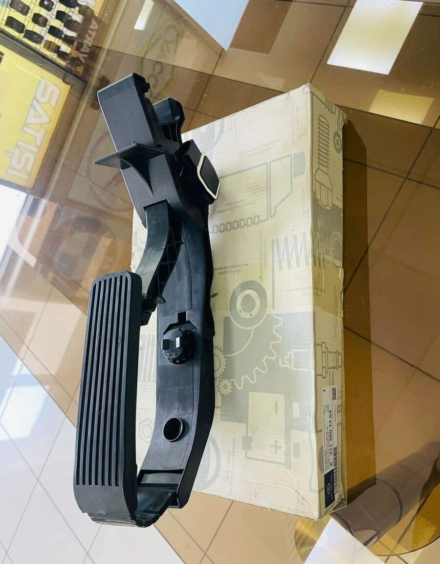 Qaz pedalı Mercedes W211 E-Class 2002-2009