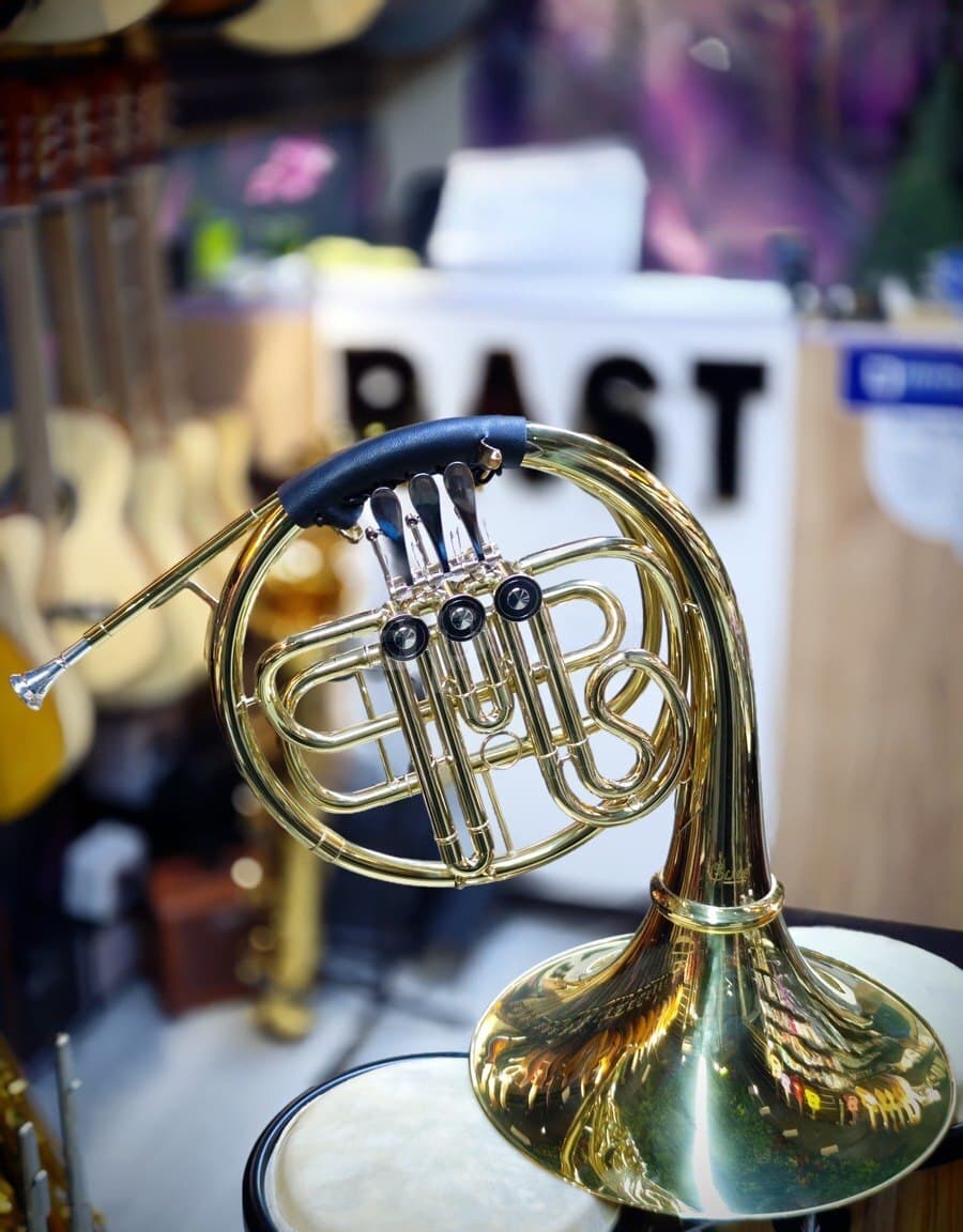 Nəfəsli alət French Horn