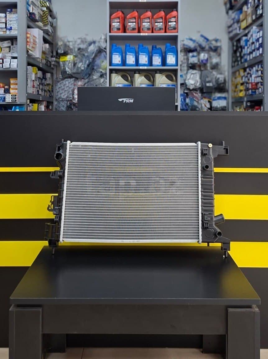 Su radiatoru Chevrolet Aveo T300 mexanika