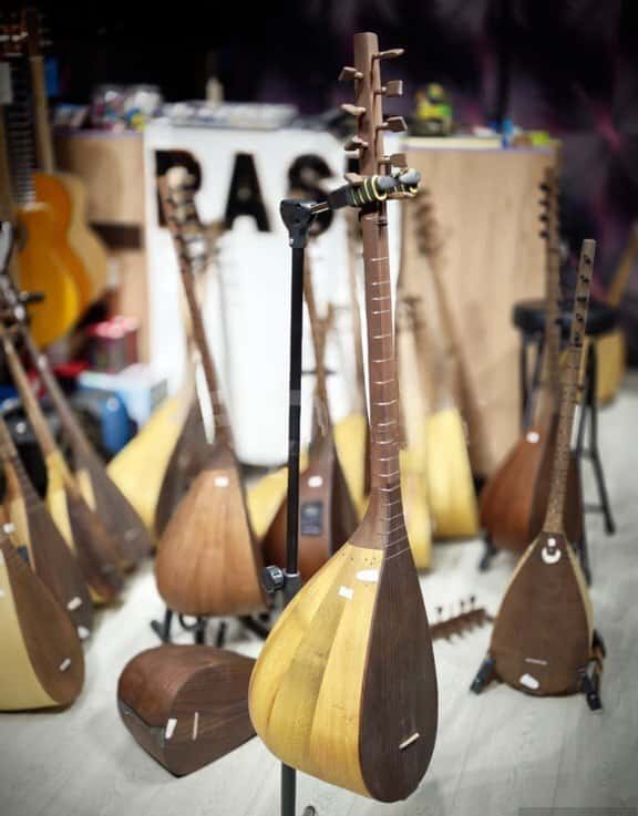 Saz national musical instrument - Tenderyard