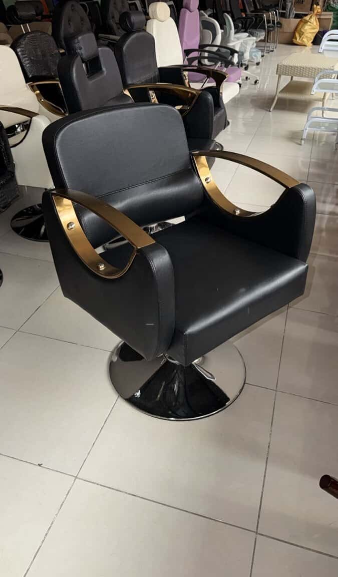 Barber and salon chair - Tenderyard