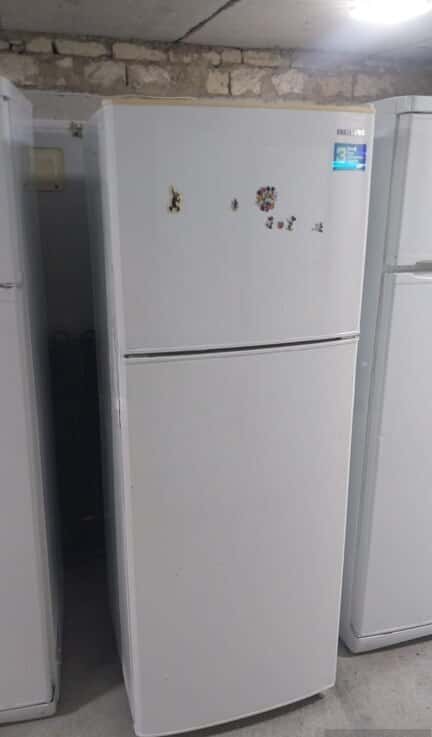 Indesit refrigerator - Tenderyard