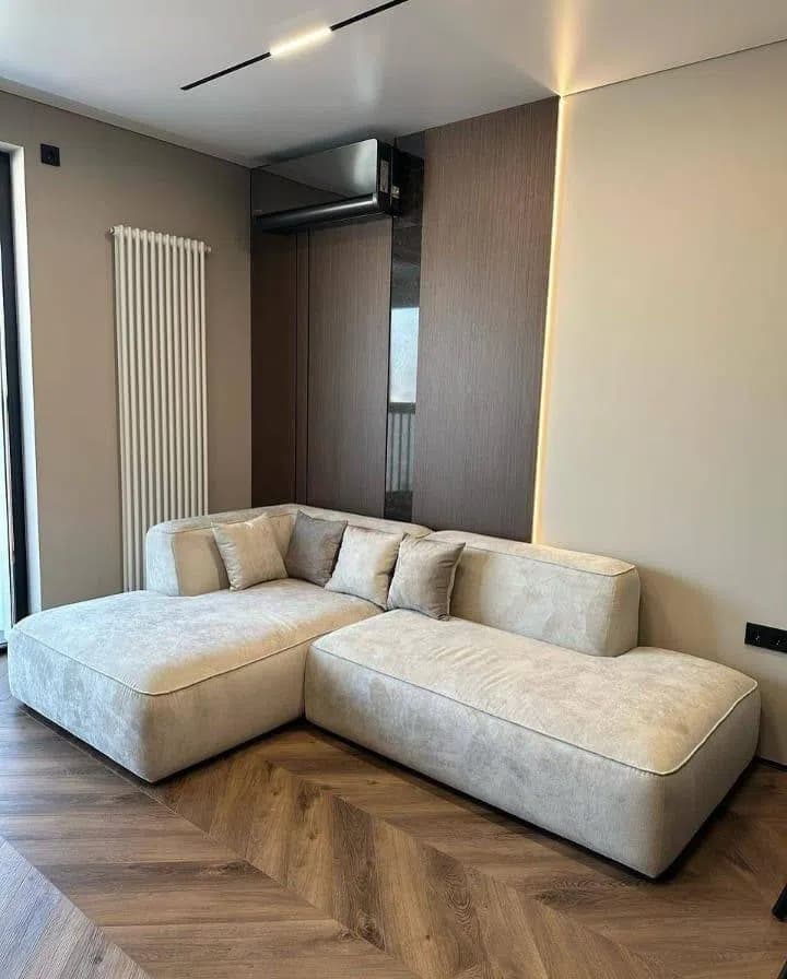 Künc divan, Bej rəng