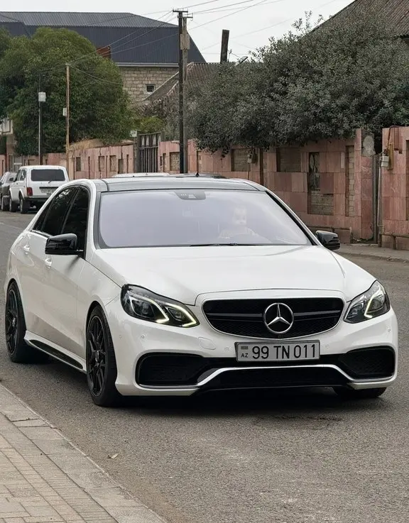 Mercedes E 250, 2014 il, 238000 km, 2000 L