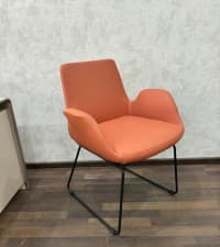 Qarışıq rəng, Ofis stulu — şəkil 2