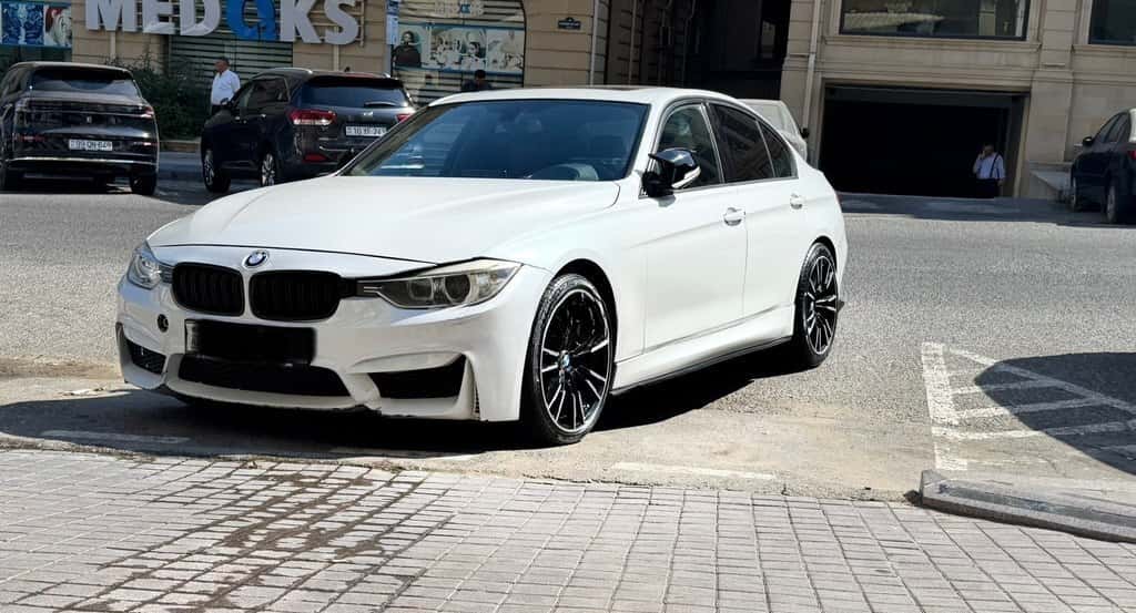 BMW 328, 2012 il, 299000 km, 2 L - Tenderyard