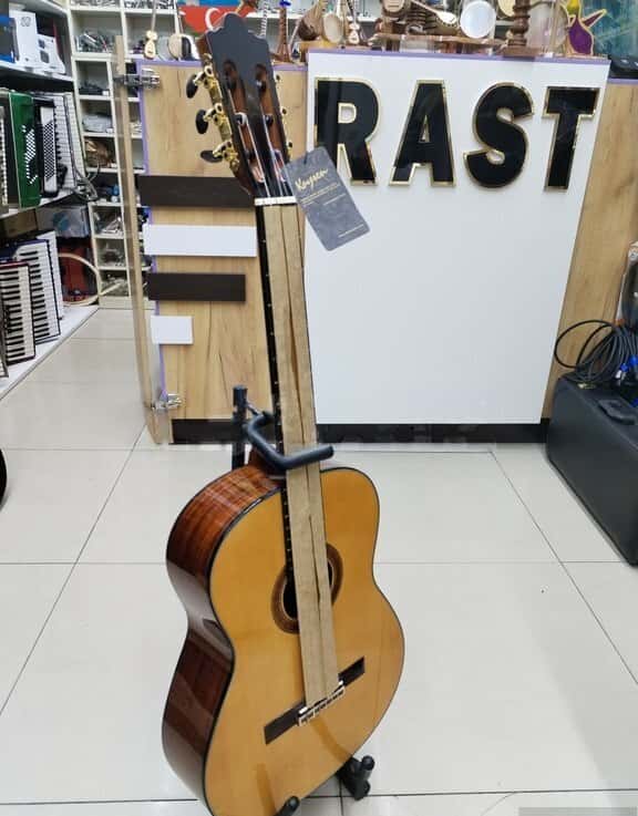 Classical guitar, 6-string - Tenderyard
