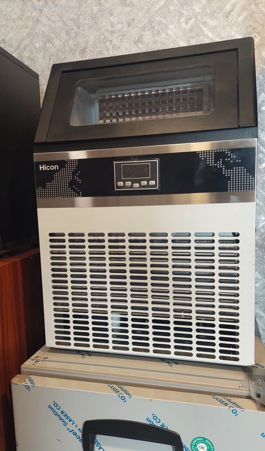 Buz generatoru Hicon HZB-120F/L 120kq/24saat