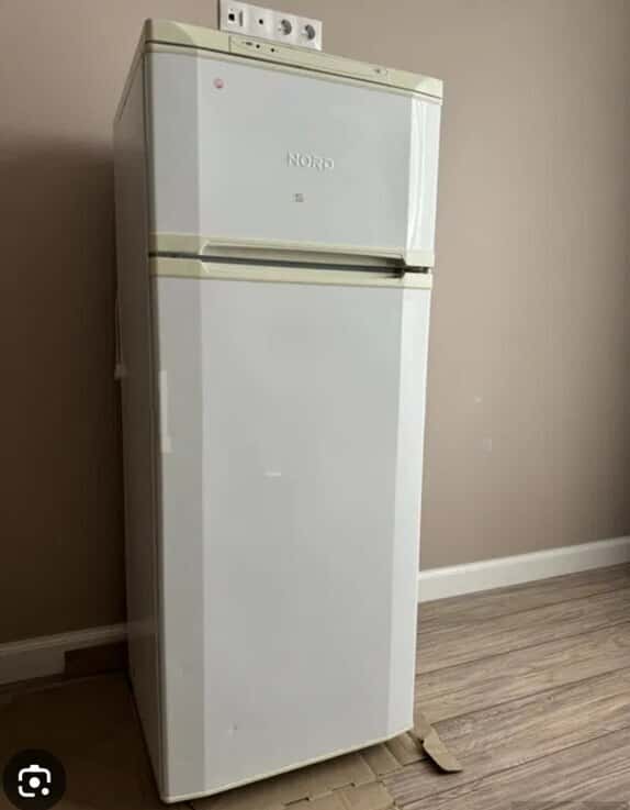 Indesit refrigerator - Tenderyard