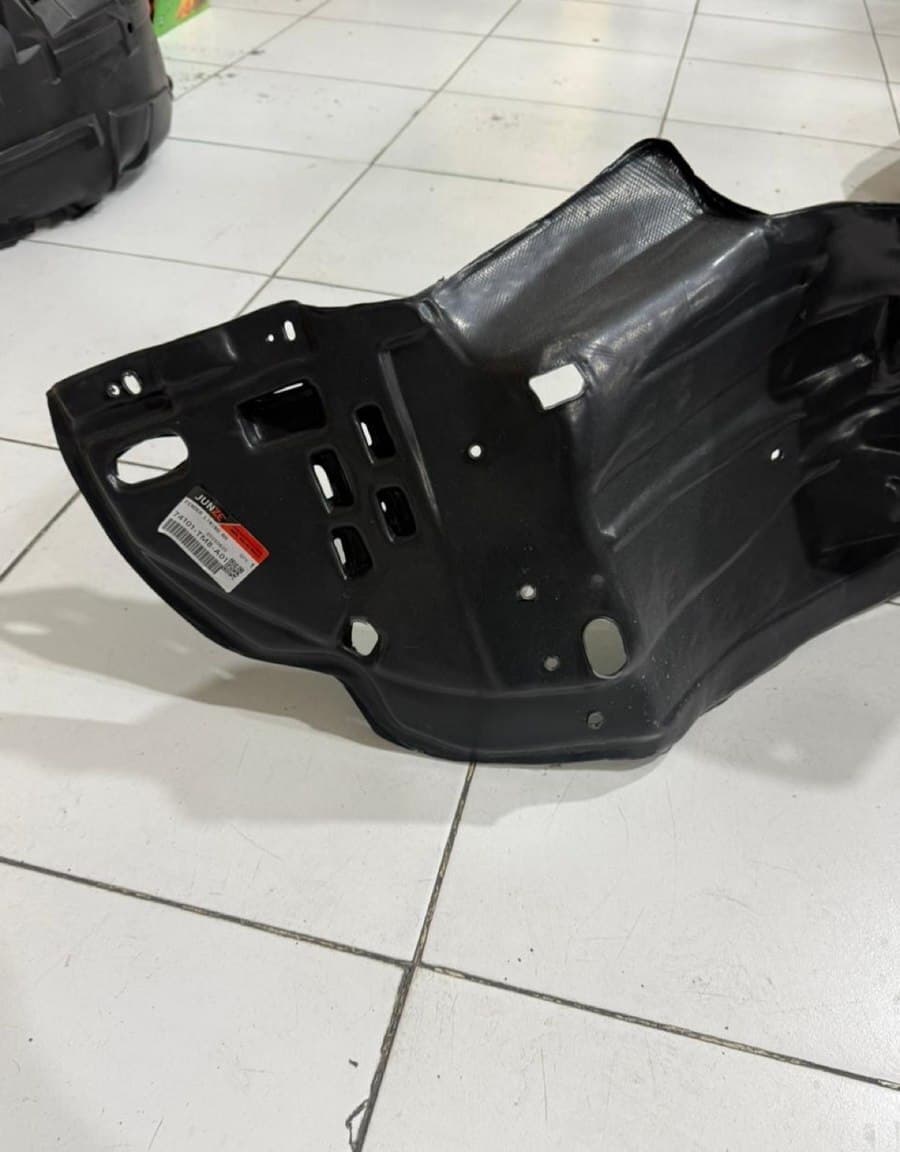 Qanadaltı Honda Insight 74101-TM8-A01