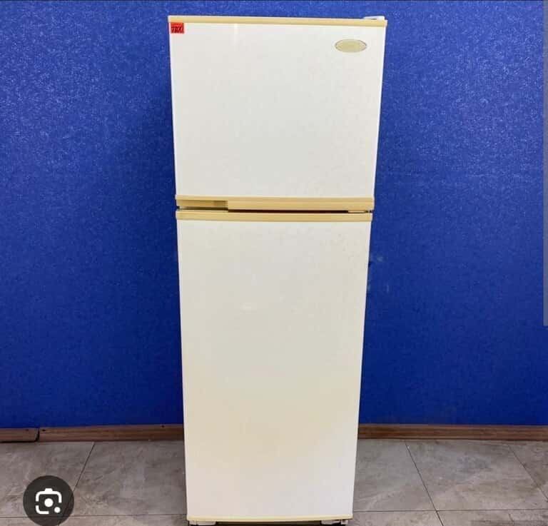 Indesit refrigerator - Tenderyard