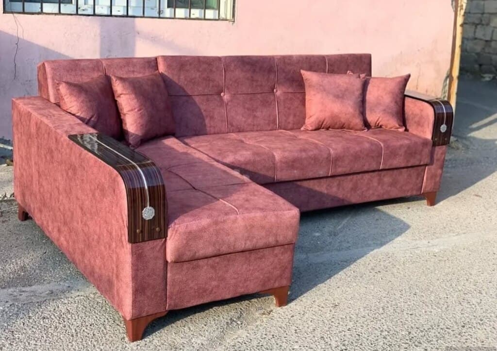 Künc divan, Qarışıq rəng