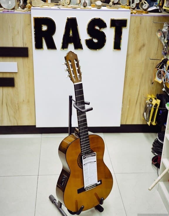 Klassik gitara , 6 simli